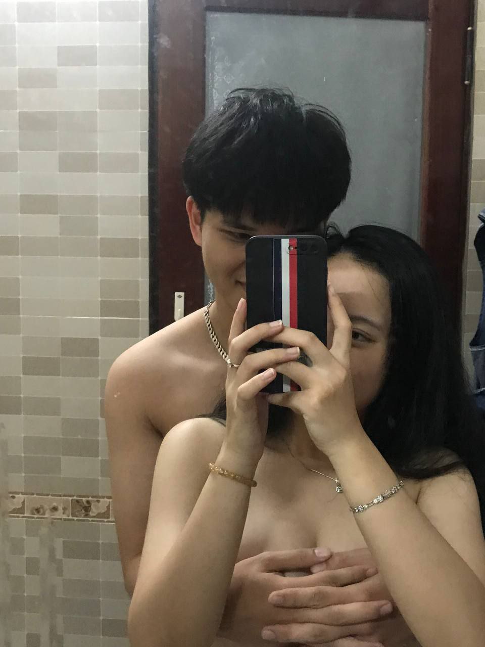 Bí mật của tiệm bánh nổi tiếng có nữ cấp trên với vẻ ngoài ngây thơ